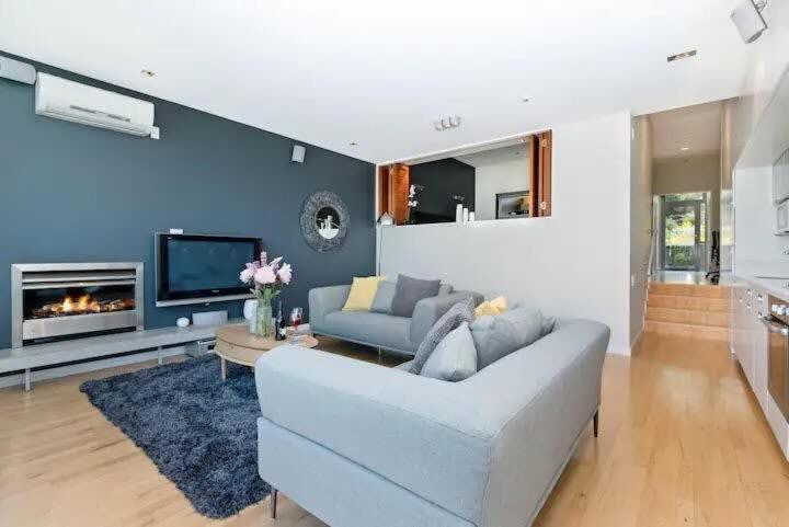 Luxury Lakeview 2 Bedroom Apartment Queenstown Exterior photo