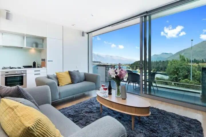 Luxury Lakeview 2 Bedroom Apartment Queenstown Exterior photo