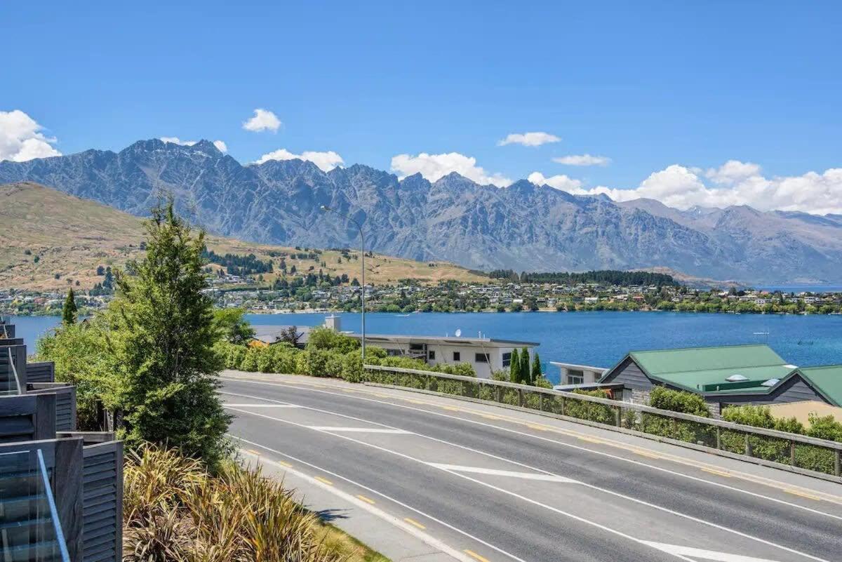 Luxury Lakeview 2 Bedroom Apartment Queenstown Exterior photo